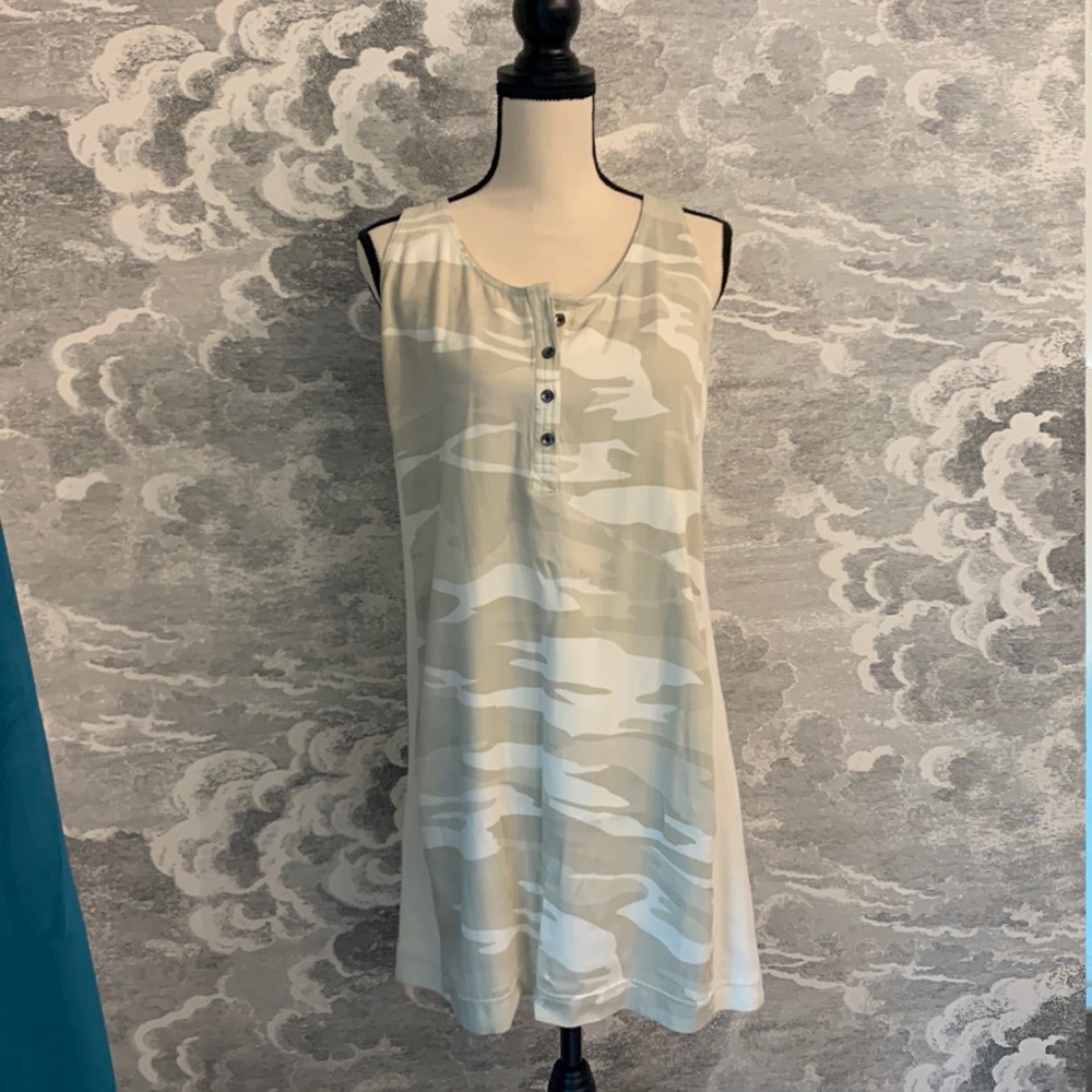 Splendid camo dress size M, NWT